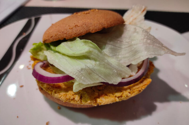 Hamburguesas de garbanzos, avena y curry